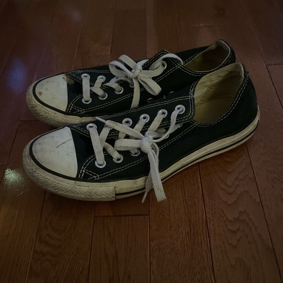 Converse - Picture 2 of 4